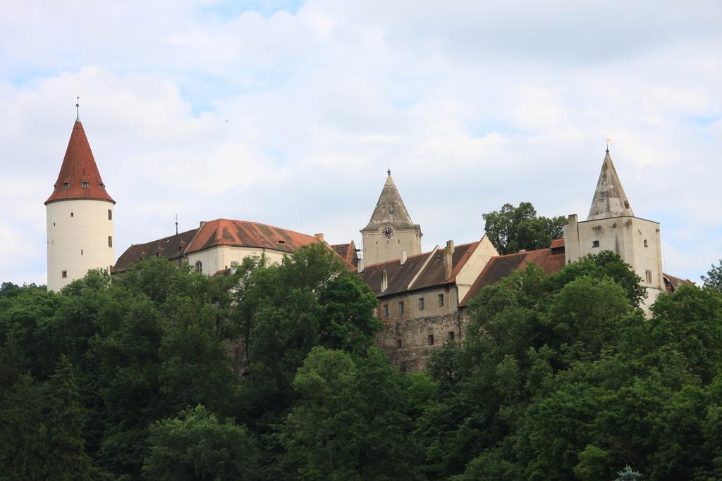 Orli Hnizdo At Chateau Novak Křivoklát 外观 照片